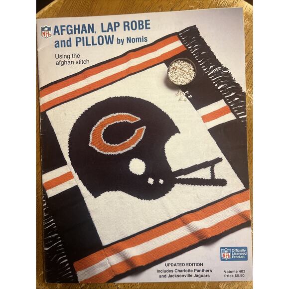 Vintage 1987 Nomis NFL Afghan Lap Robe PIllow Football Crochet Pattern - Picture 1 of 4